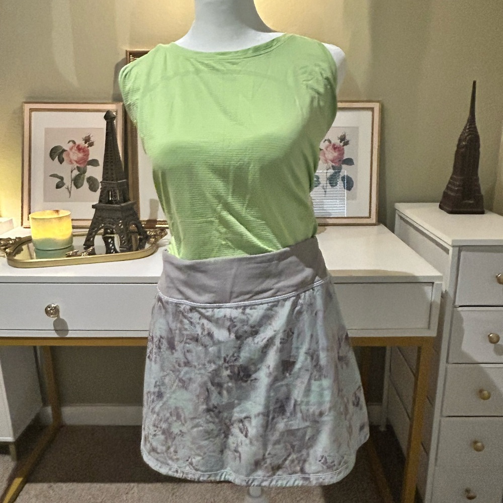 Lululemon Athletica Gray  Skirt